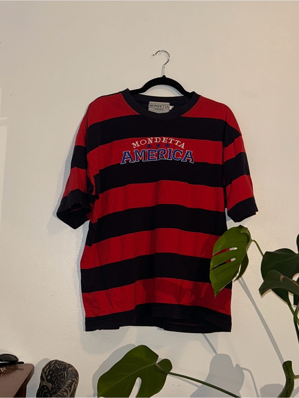 Vintage Mondetta America Distressed Tee